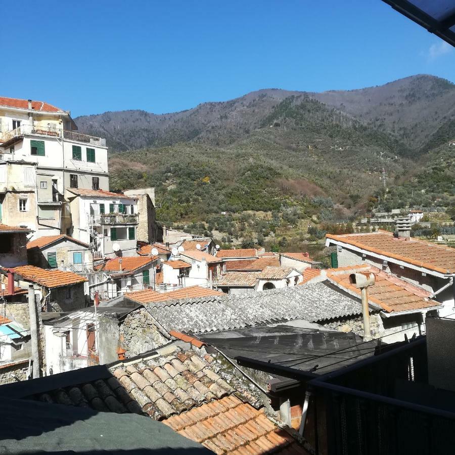 Casa Margherita Appartement Ceriana Buitenkant foto